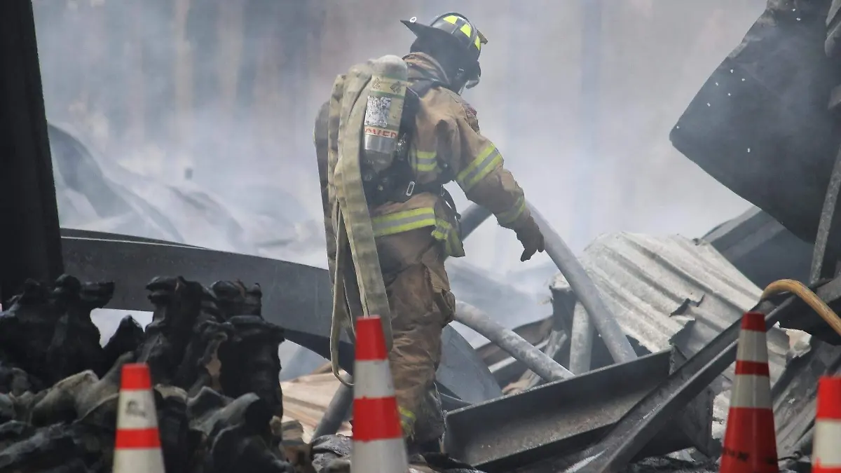 INCENDIO, BOMBEROS - FMM